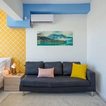 Luxury Bright Penthouses With Jakkuzzi,valletta And Marina Views - Vip Feel *