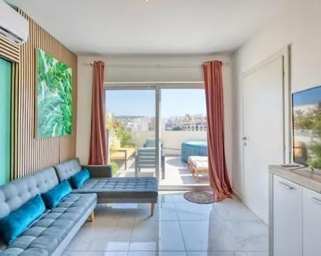 Luxury Bright Penthouses With Jakkuzzi,valletta And Marina Views - Vip Feel Апартаменты *