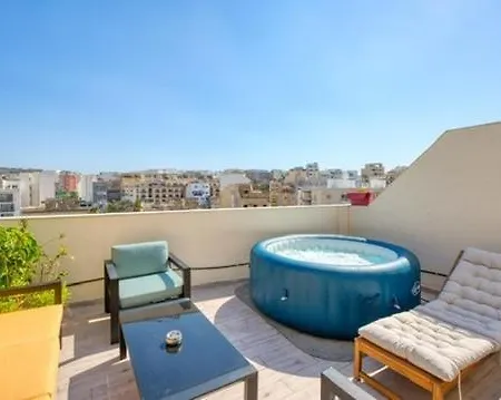 Апартаменты Luxury Bright Penthouses With Jakkuzzi,valletta And Marina Views - Vip Feel