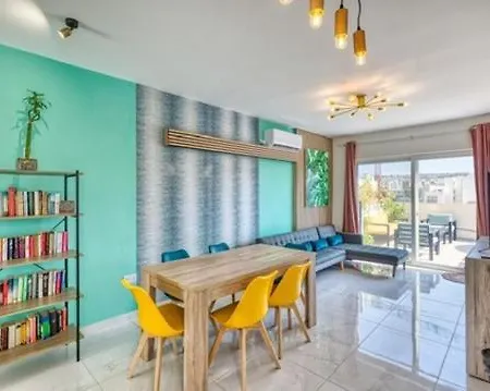 Luxury Bright Penthouses With Jakkuzzi,valletta And Marina Views - Vip Feel アパート *