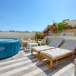 Apartment Luxury Bright Penthouses With Jakkuzzi,valletta And Marina Views - Vip Feel Santa Vennera
