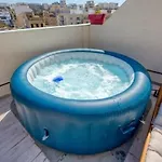 Luxury Bright Penthouses With Jakkuzzi,valletta And Marina Views - Vip Feel