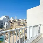 Luxury Bright Penthouses With Jakkuzzi,valletta And Marina Views - Vip Feel Apartment