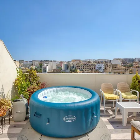 Luxury Bright Penthouses With Jakkuzzi,valletta And Marina Views - Vip Feel Apartment