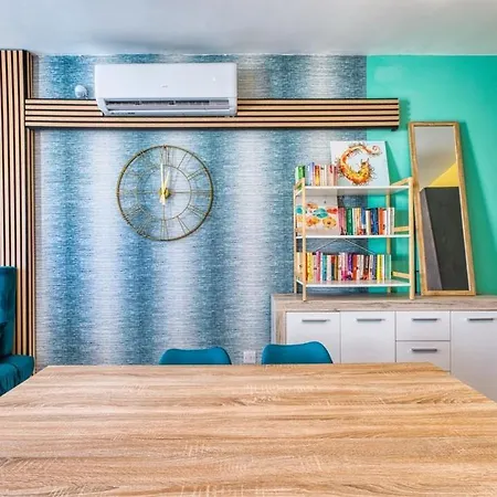 Luxury Bright Penthouses With Jakkuzzi,valletta And Marina Views - Vip Feel