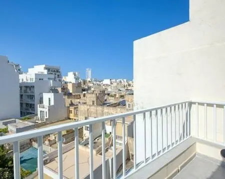 Luxury Bright Penthouses With Jakkuzzi,valletta And Marina Views - Vip Feel Appartement