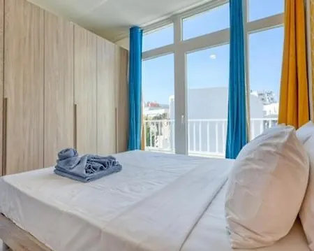 Luxury Bright Penthouses With Jakkuzzi,valletta And Marina Views - Vip Feel