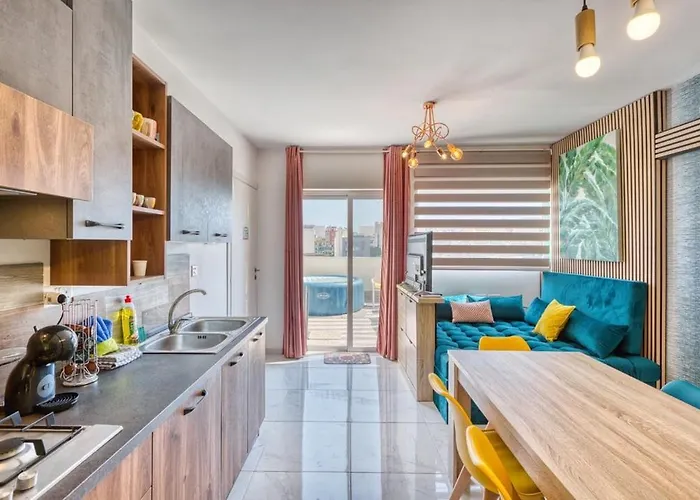 Luxury Bright Penthouses With Jakkuzzi,valletta And Marina Views - Vip Feel * Santa Venera