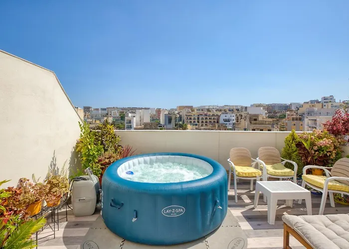 Luxury Bright Penthouses With Jakkuzzi,valletta And Marina Views - Vip Feel דירה
