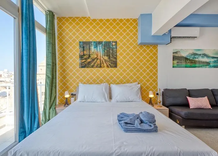 Luxury Bright Penthouses With Jakkuzzi,valletta And Marina Views - Vip Feel * Santa Venera