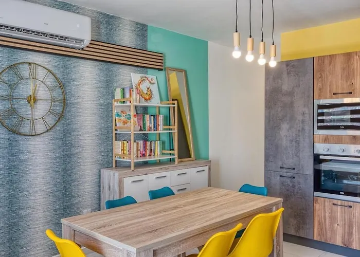 Luxury Bright Penthouses With Jakkuzzi,valletta And Marina Views - Vip Feel