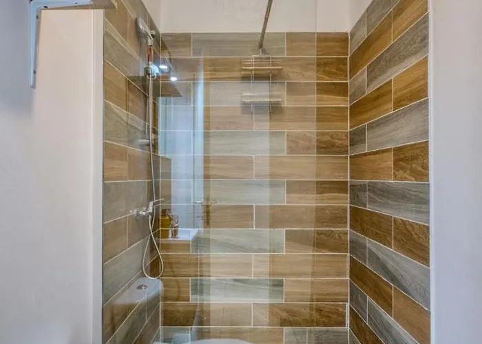 Apartment Luxury Bright Penthouses With Jakkuzzi,valletta And Marina Views - Vip Feel *