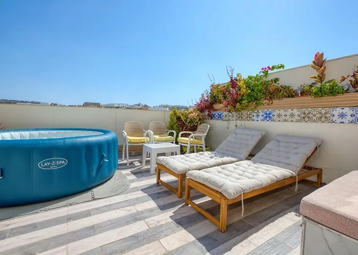 Apartment Luxury Bright Penthouses With Jakkuzzi,valletta And Marina Views - Vip Feel Santa Vennera